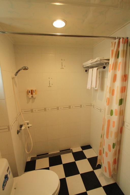 G Home Sir B&B Magong Bagian luar foto